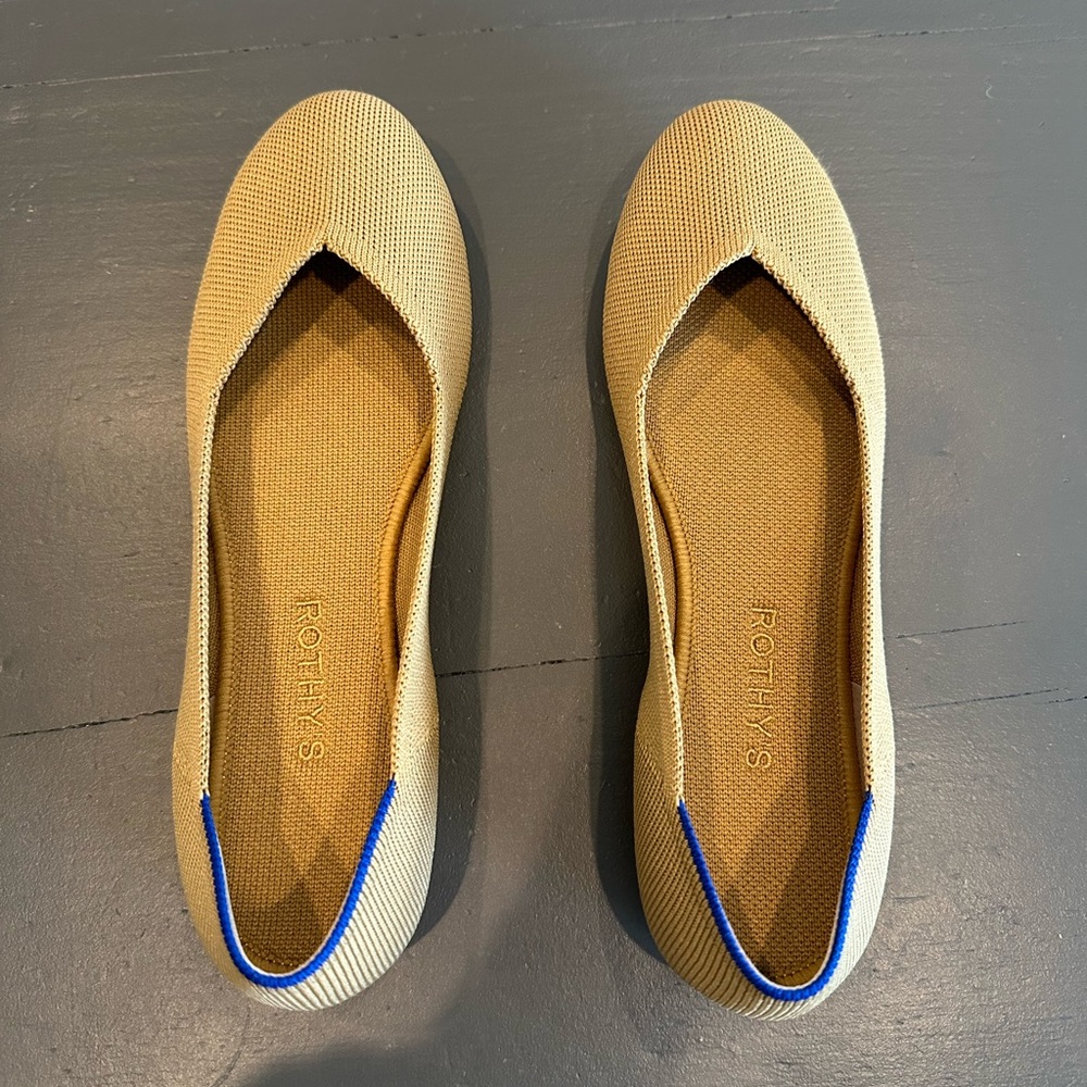 Like New Rothy’s Flats